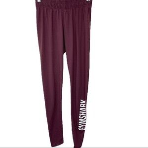 🥑5/$25 Gymshark Core Leggings winter berry color sz XS